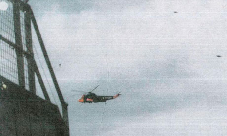 helicopter-with-ufo-008